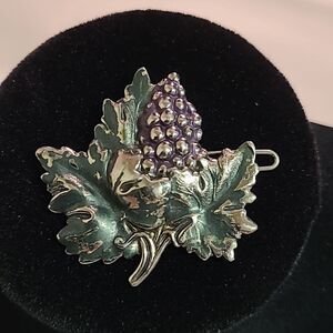Vintage 1940s Grape Leaf Hat Pin